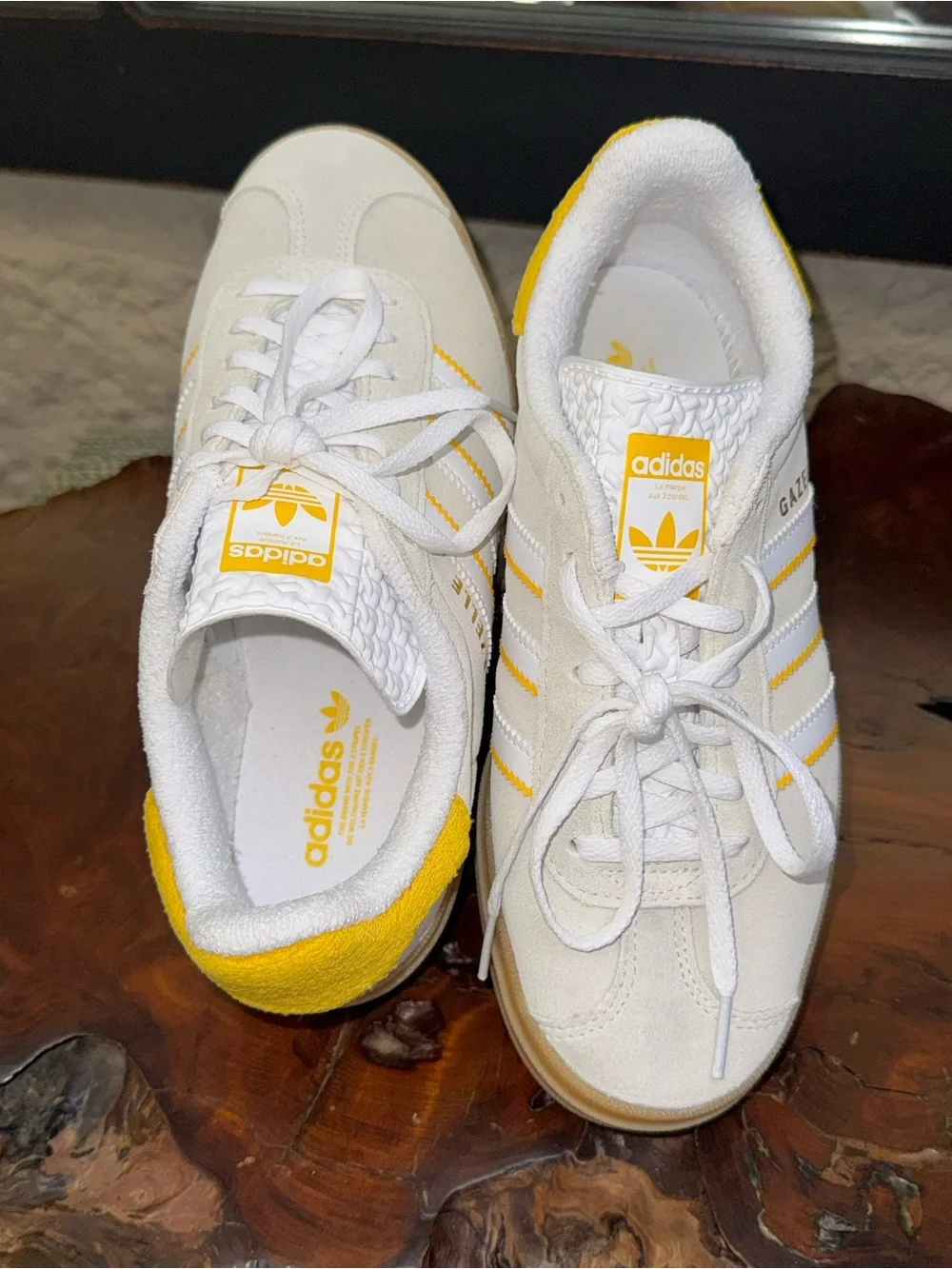 Adidas Gazelle Platform Shoes Women’s Size US 7 White Impact Yellow Gum Sole